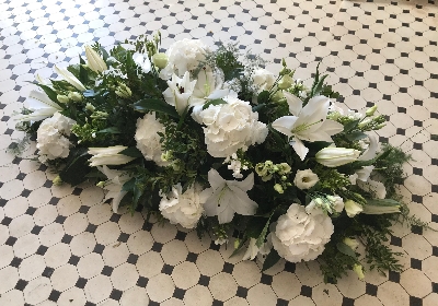 Hydrangea and longiflorum casket spray