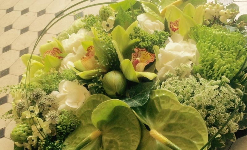 Contemporary posy greens and whites