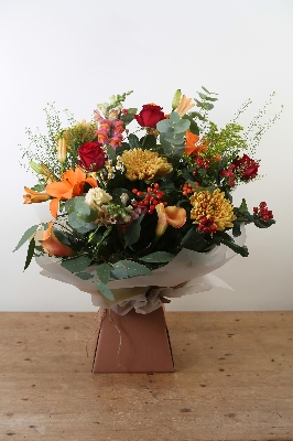Lizzies Orange and Red Bundle 16 stems null