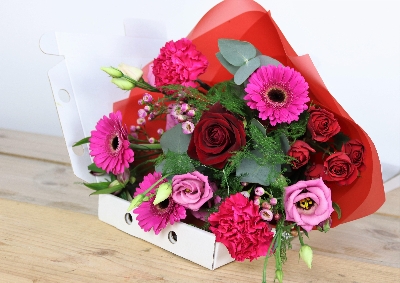 Lizzies Doorstep Valentines Bundle