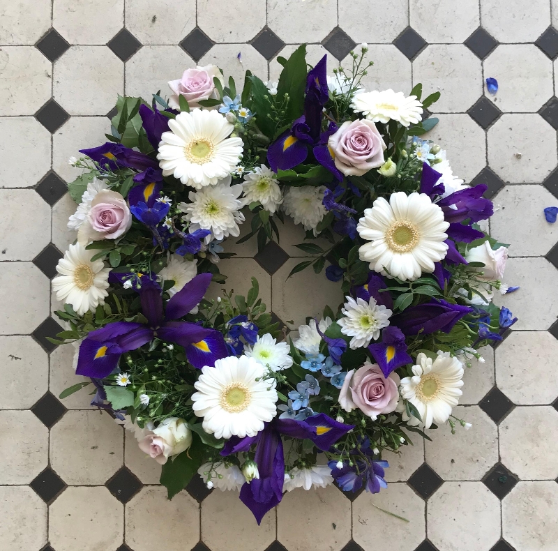 Lilac Purple White Mixed Wreath