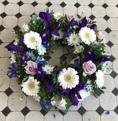 Lilac Purple White Mixed Wreath