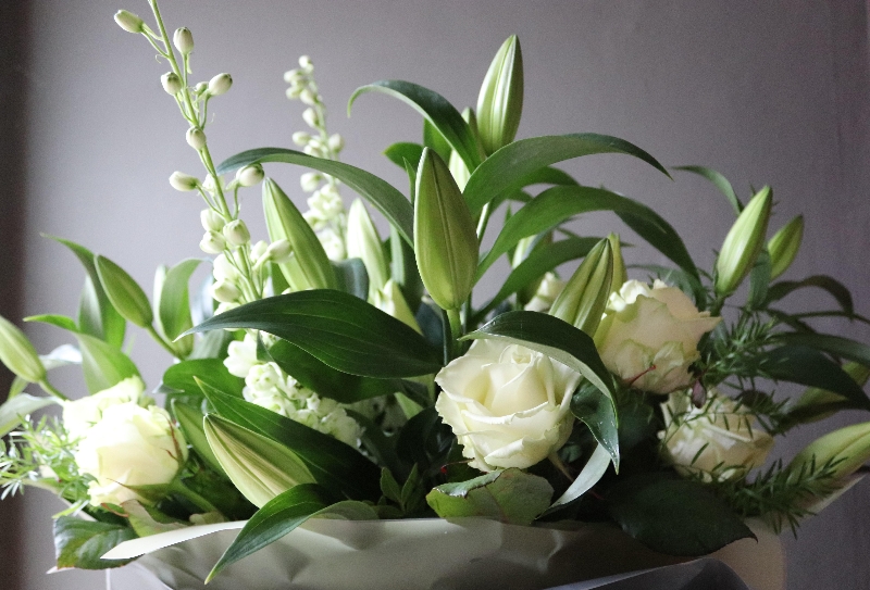 Luxury White Rose and Lily Lizzies Bundle
