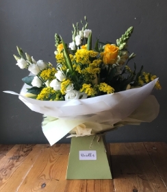 Spring and Classic flower bundle