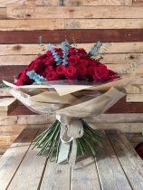 Red Roses Dome Bundle