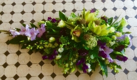 Teardrop contemporary spray in greens and lilacs