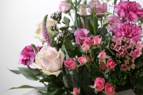 Lizzies Pretty Pink Bundle 20 stems