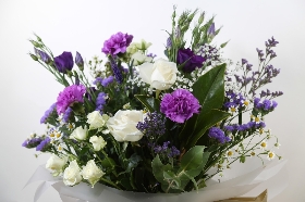 Lizzies Lilac Bundle 20 stems