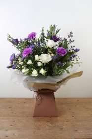 Lizzies Lilac Bundle 25 stems