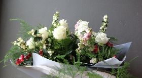 Lizzies Luxury White Rose Bundle
