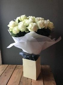 50 White Rose Bundle